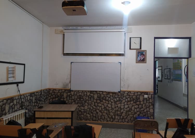 دبیرستان غیر دولتی البرز - معلم 